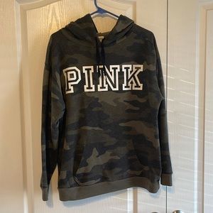 M VS Pink oversized hoodie. GUC.